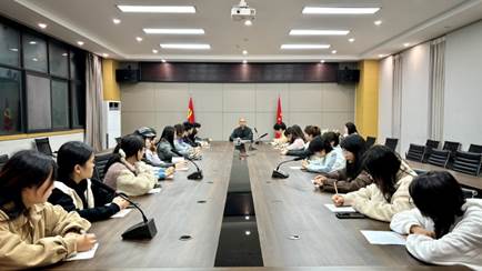 说明: 图示, 示意图
中度可信度描述已自动生成:ver1